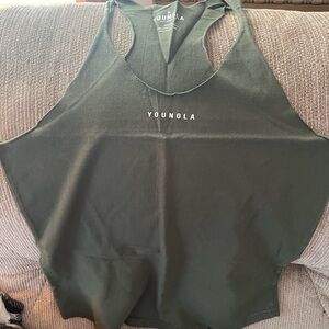 YoungLa string tank